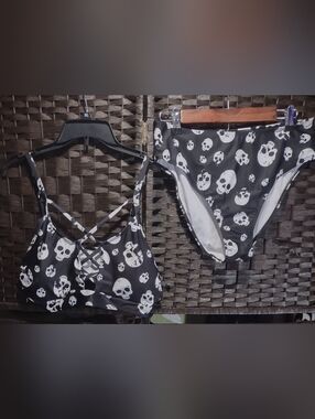 Black White Skull Print Bikini Women's 1XL